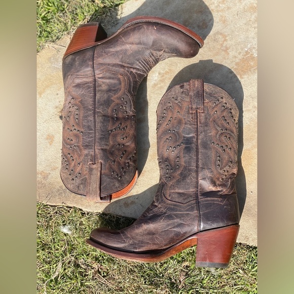 ✨️Dan Post Leather Riveted Cowboy Boots! - Picture 5 of 14